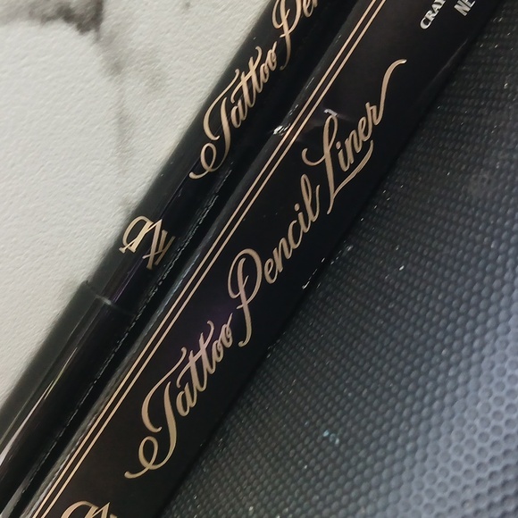 3/$30 KVD Beauty Longwear Gel Eyeliner - Viox Purple ***RARE*** - Picture 4 of 5